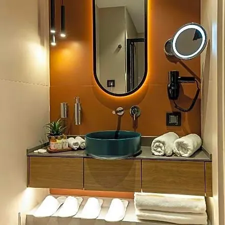 Emilion Hotel 3*