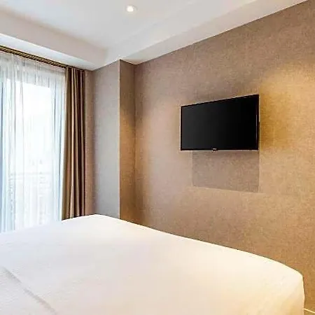 Emilion Hotel 3*